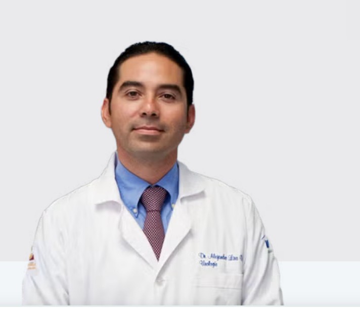 Alejandro Lira Dale