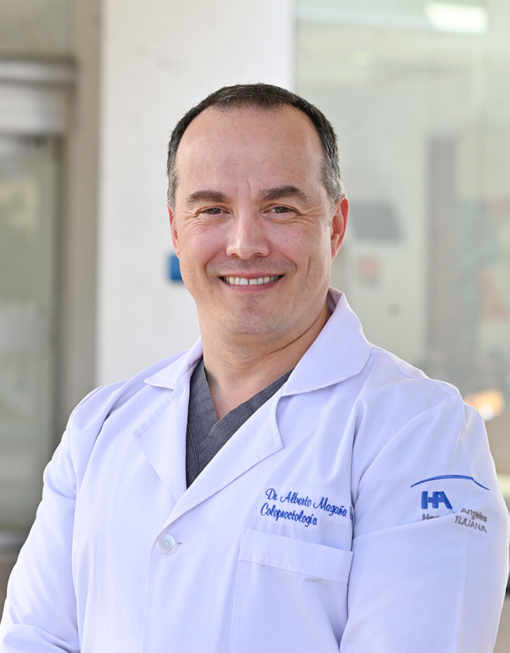 Dr. Alberto Magaña (Proctólogo)