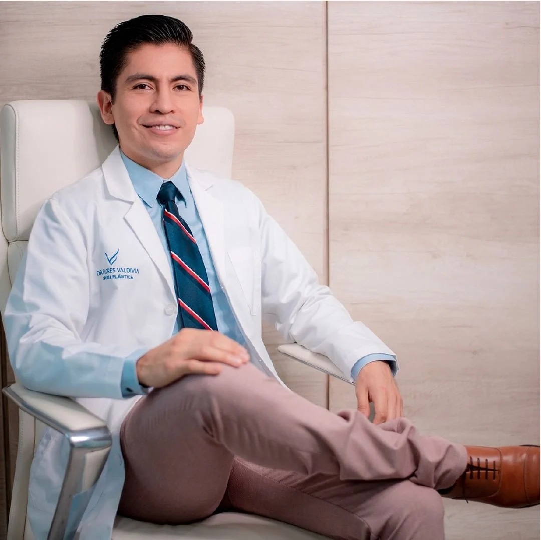 Dr. José Luis Flores Valdivia